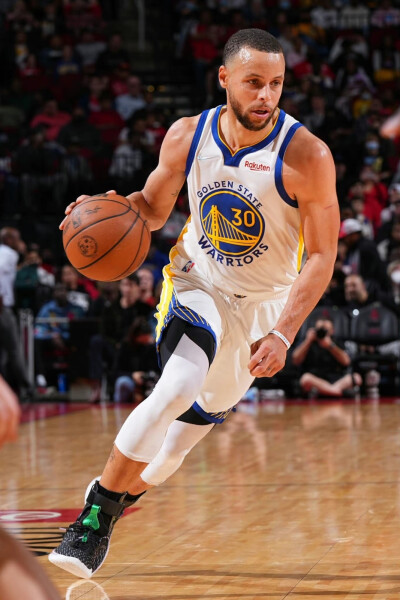 天色明亮而 天色明亮而