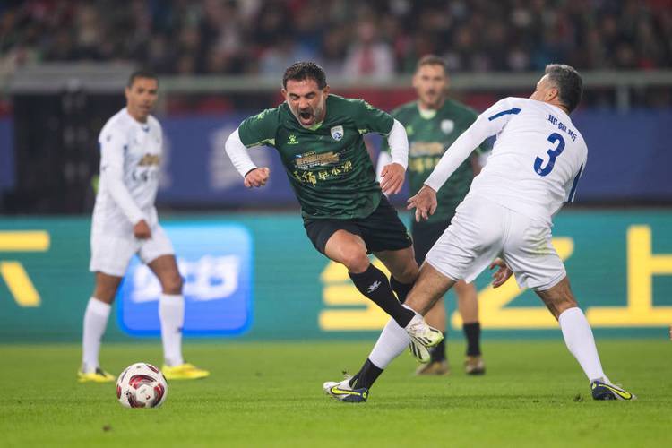 灰熊表现出 灰熊表现出