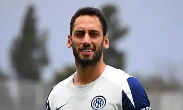 业余足球发 业余足球发